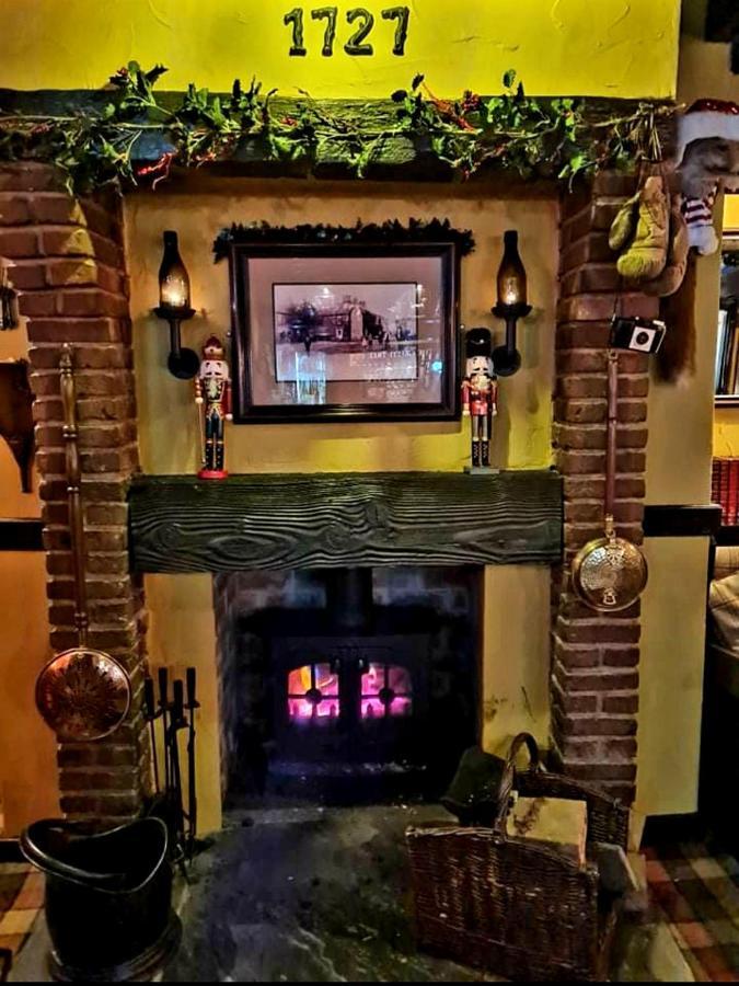 The Tree House Apartment Durham Bagian luar foto